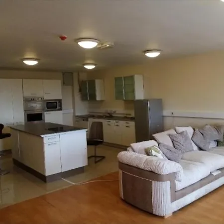 Charming 1-Bed Apartment In Furbo Apartment *
