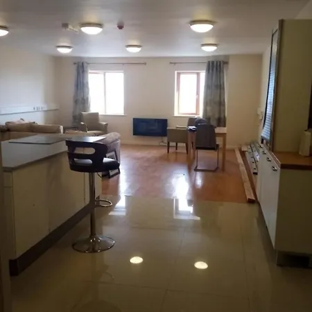 Apartment Charming 1-Bed Apartment In Furbo *